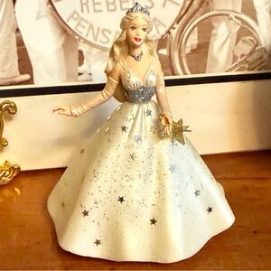 2001 hallmark Barbie ornament